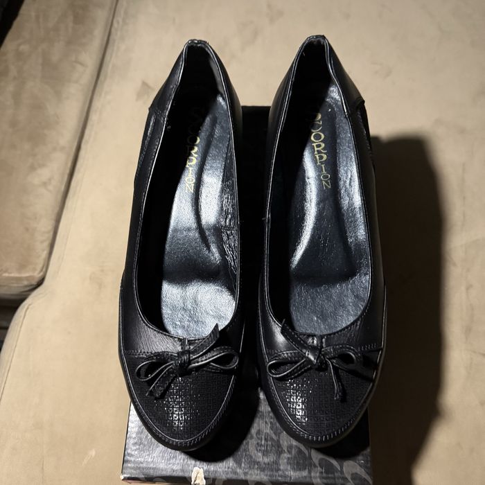 Кожанные туфли 39р