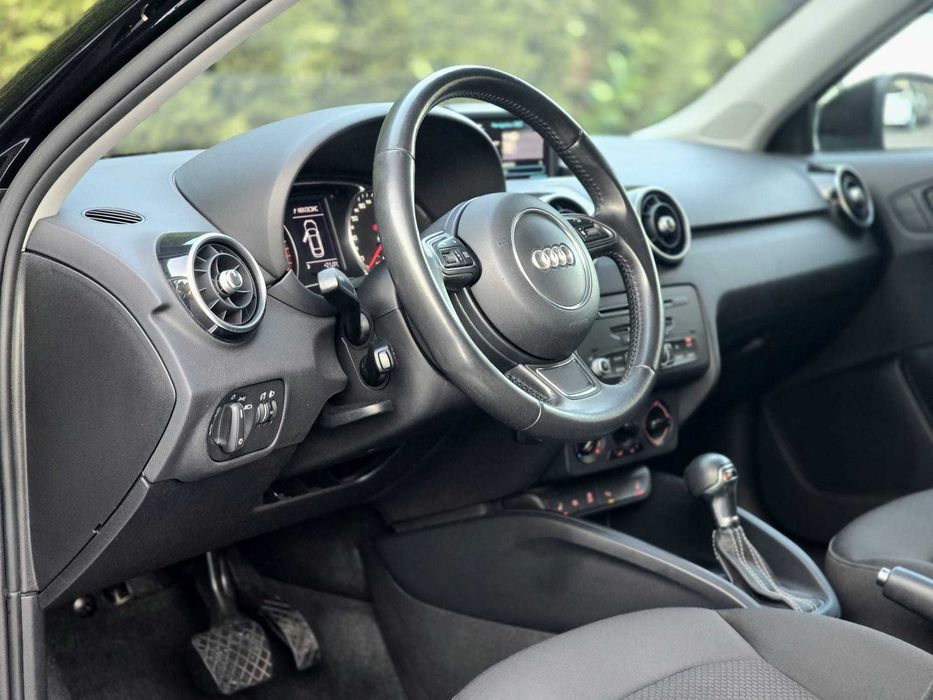 AUDI A1 S LINE PLUS 1.6TDI "S-TRONIC"