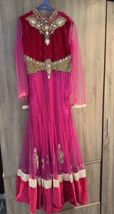 Віддам безкоштовно сукню карнавальну