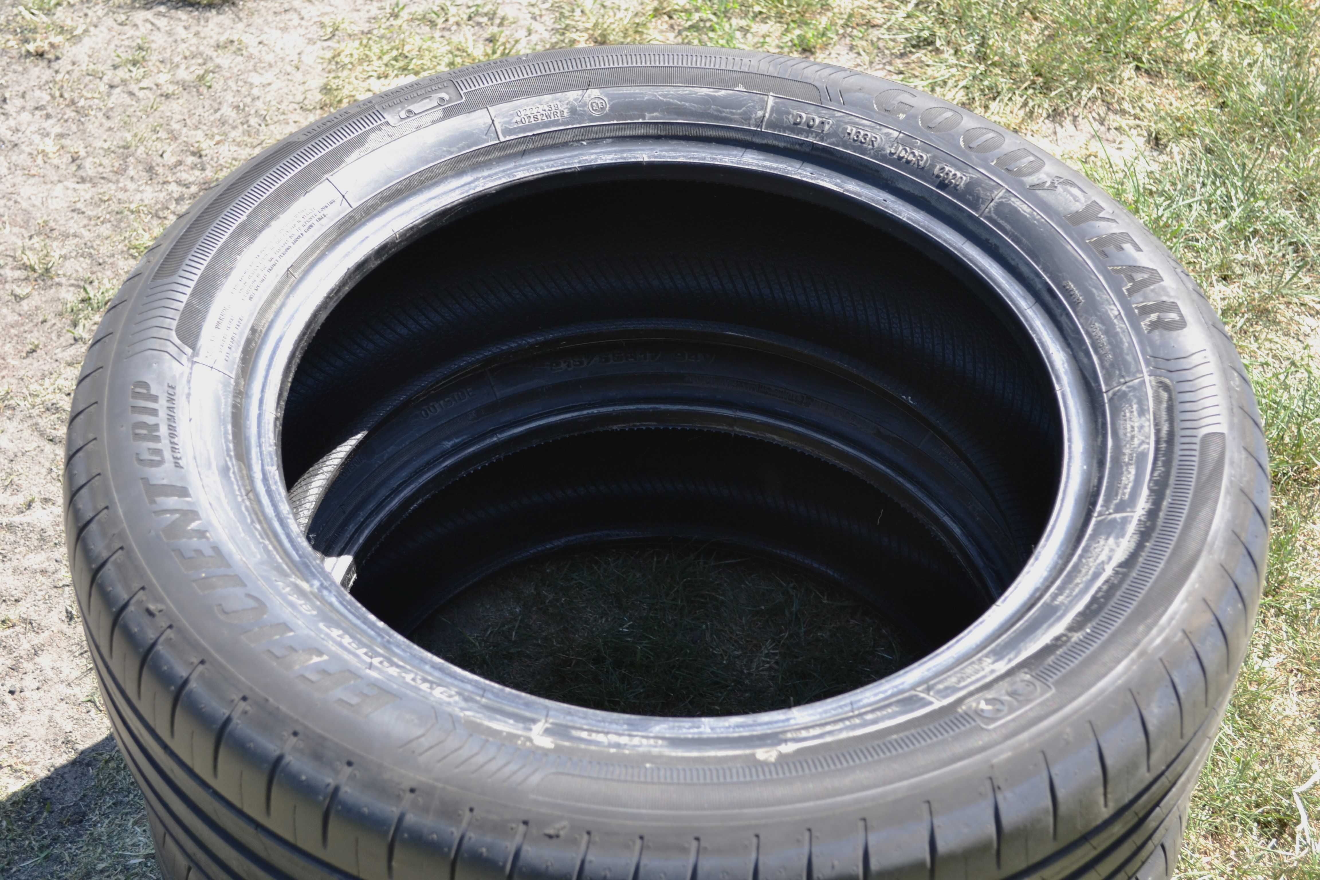 Opony 215/55/17 Goodyear 2szt Letnie