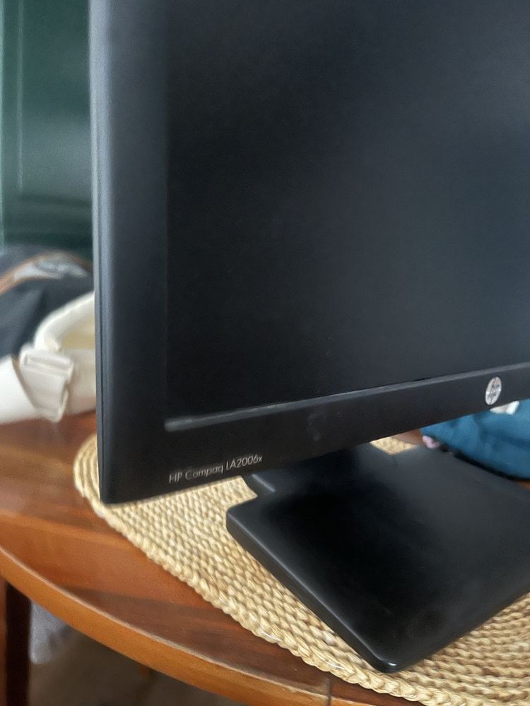 Monitor HP Compaq LA2006x