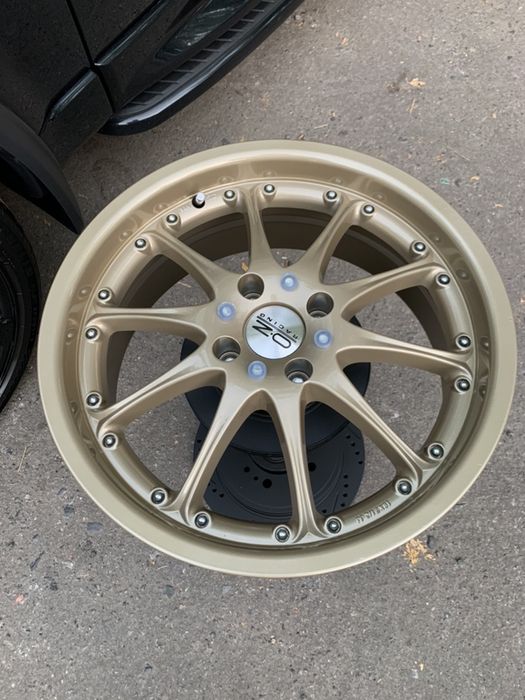 Продам стол из диска . Лофт .