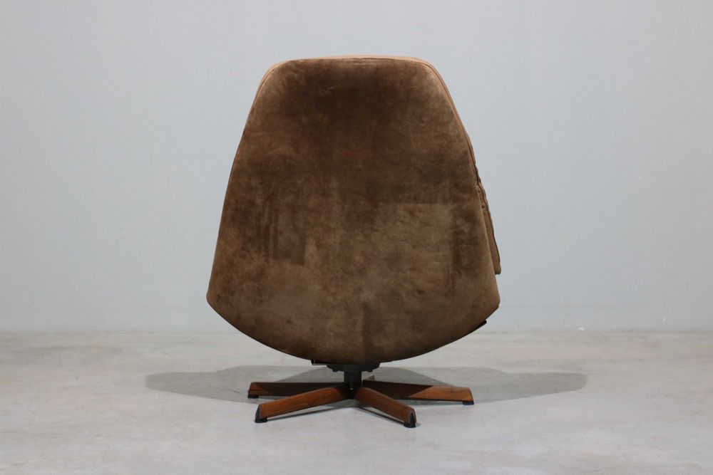 Poltrona + pousa pés Madsen & Schubell modelo MS68 | Design Nórdico