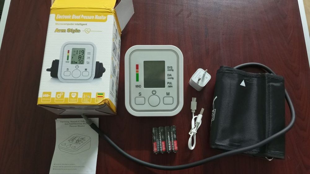 Продам новий тонометр автоматичний працює від батарейок і від мережі