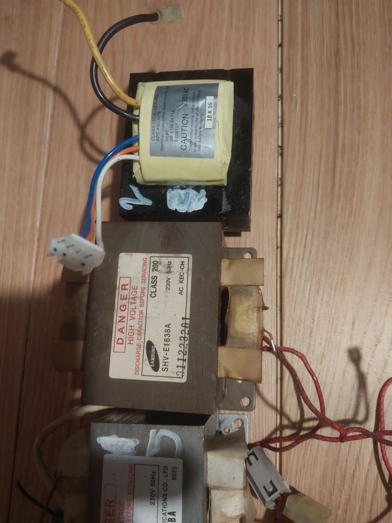 Transformator Mikrofalówki stabilizator napiecia