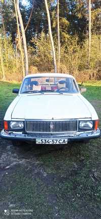 Автомобіль Газ 3104.