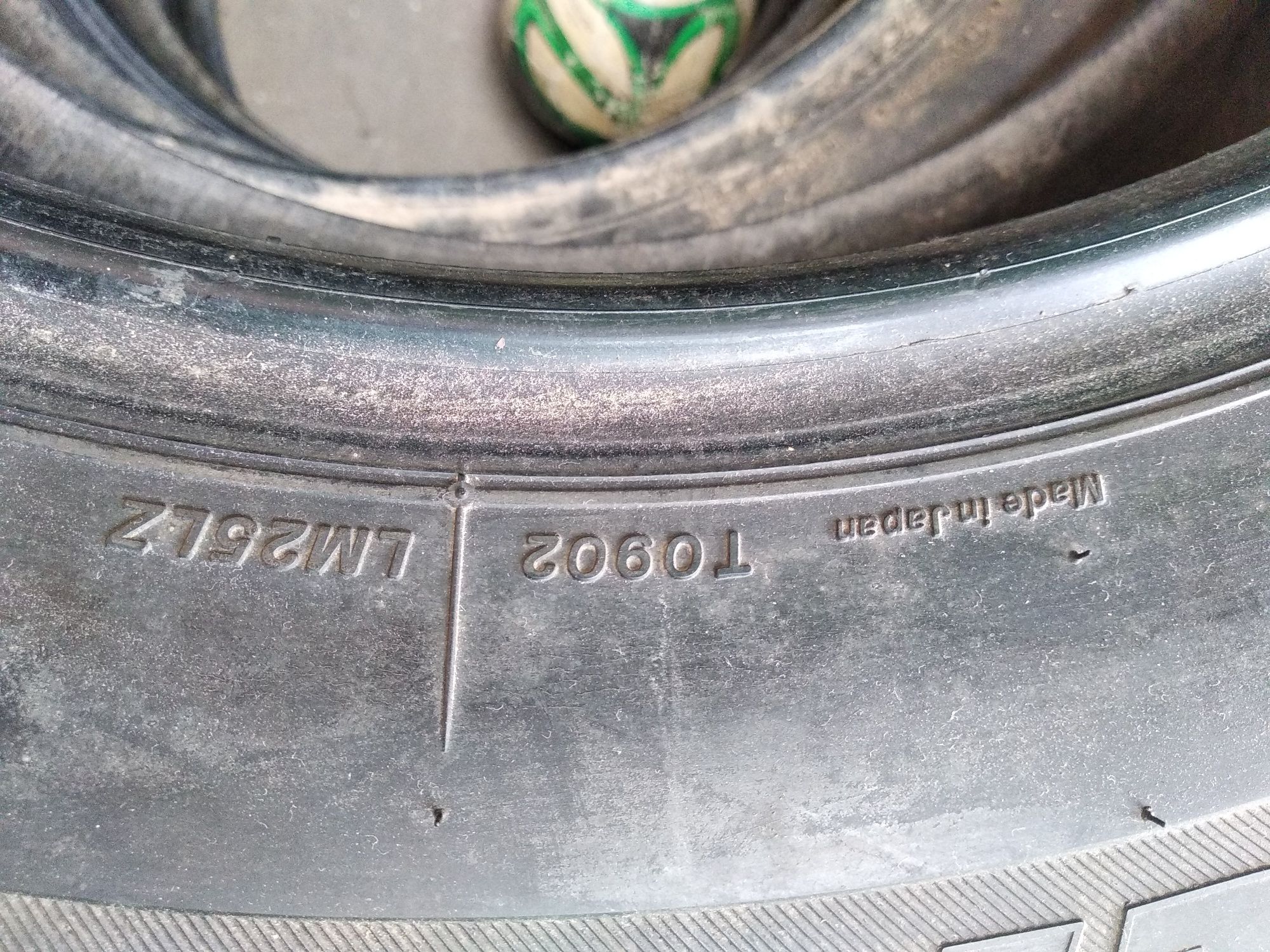 Покрышки резина Bridgestone Blizzak 235/65 R17