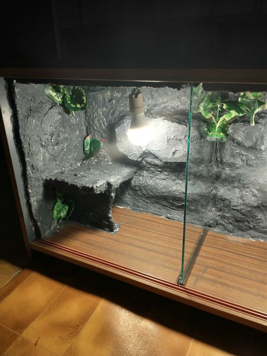 Terraria szklane, drewniane (produkcja)