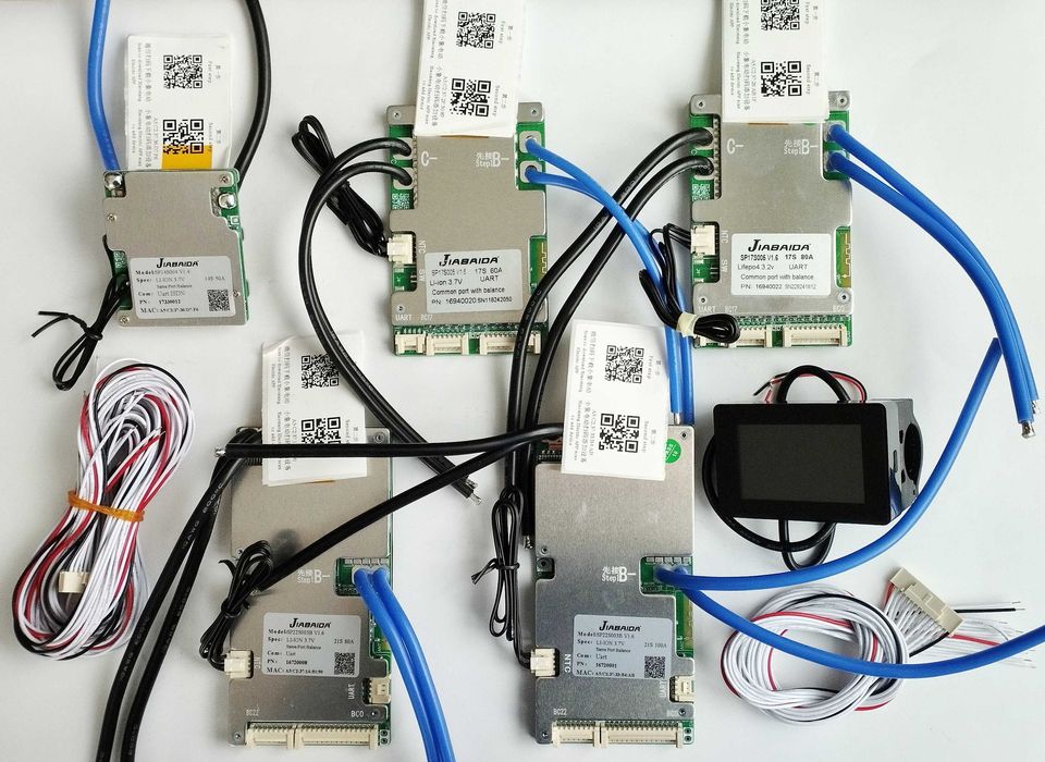 Smart BMS JBD 4-24s 50-200A Bluetooth