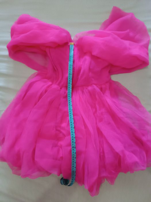 Платье новое с пышной юбкой