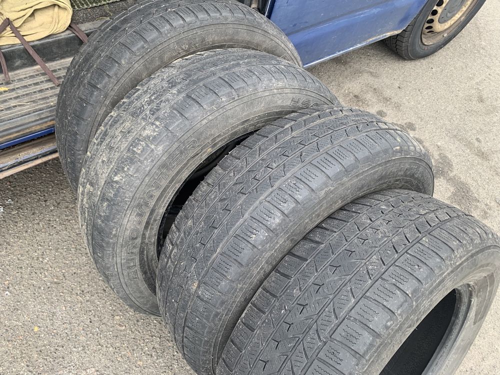 Продам комплект зимней резины 225/65 R17