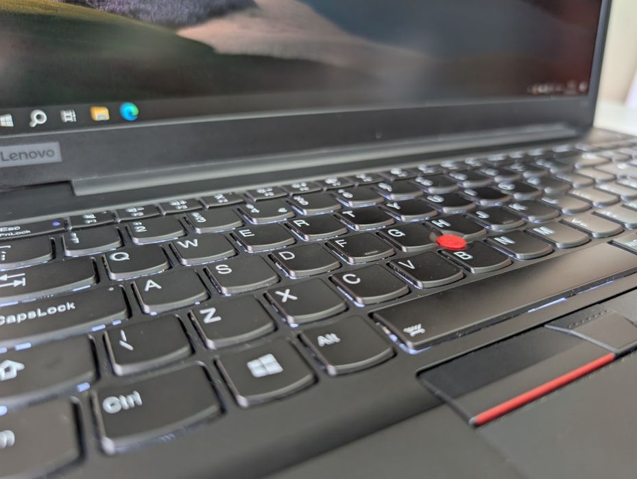 Металевий ноутбук Lenovo ThinkPad E15/i5-10/16/512/15.6/IPS/FHD/IPS