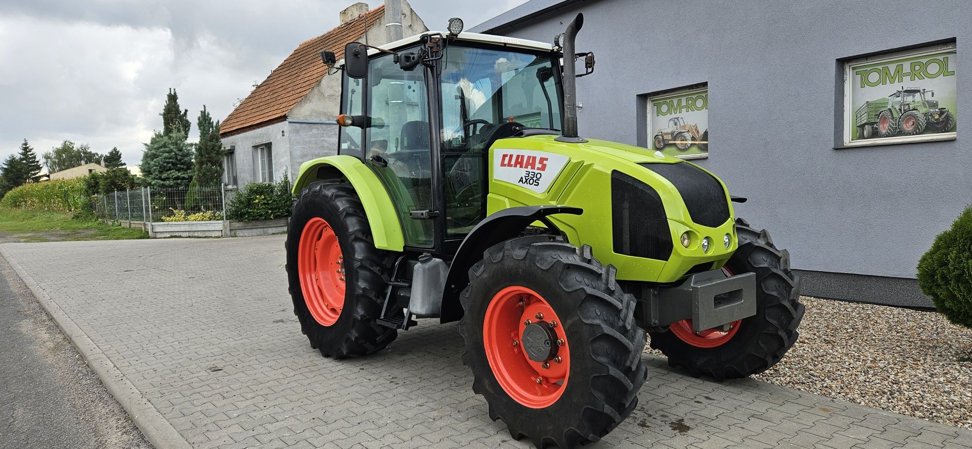 Claas Axos 330 , 320