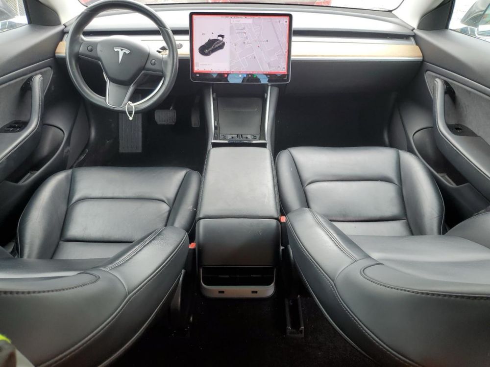 Tesla Model 3 longe range dual motor