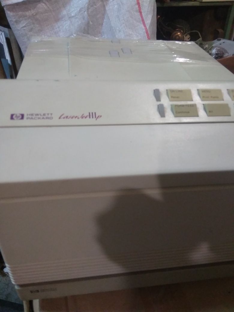 Древний лазерный принтер HP LaserJet III p
