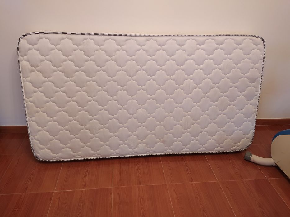 Estrado mais colchão