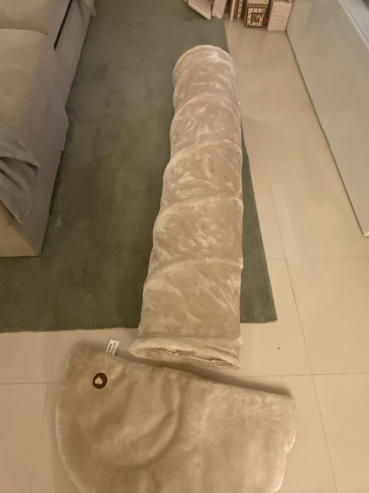 Tunel de brincar com cama para gatos