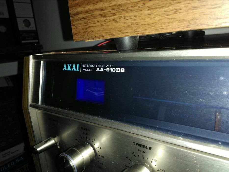 Amplificador Receiver Akai AA-910DB