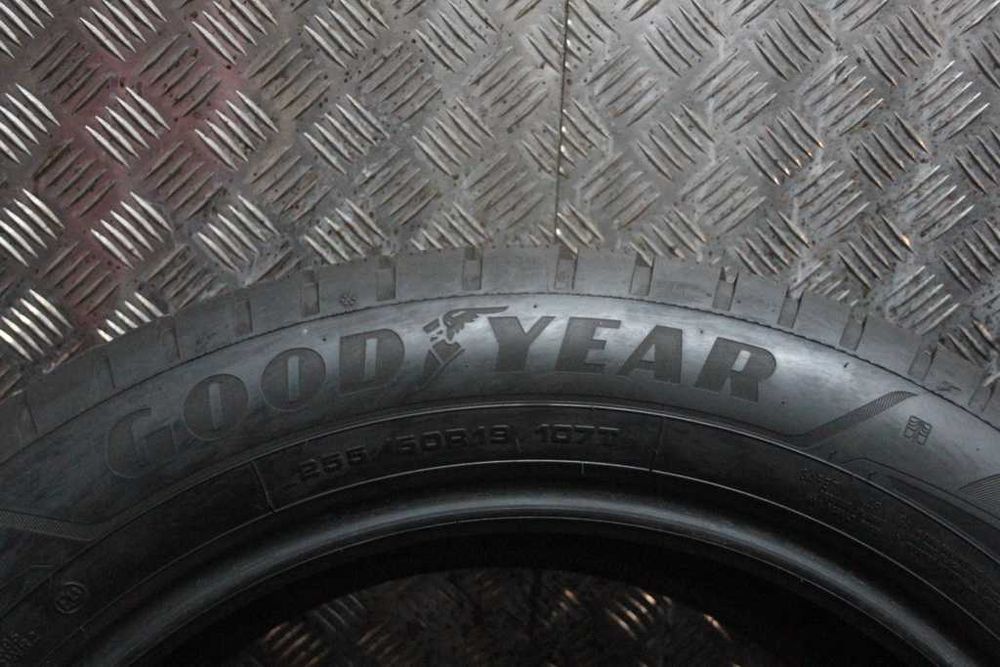 255/50/19 Goodyear UltraGrip Performance+ 255/50 R19 107T 22r