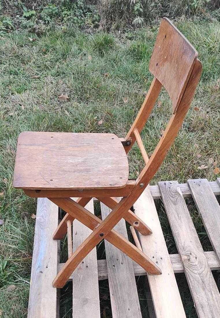 Krzesłko składane PRL.