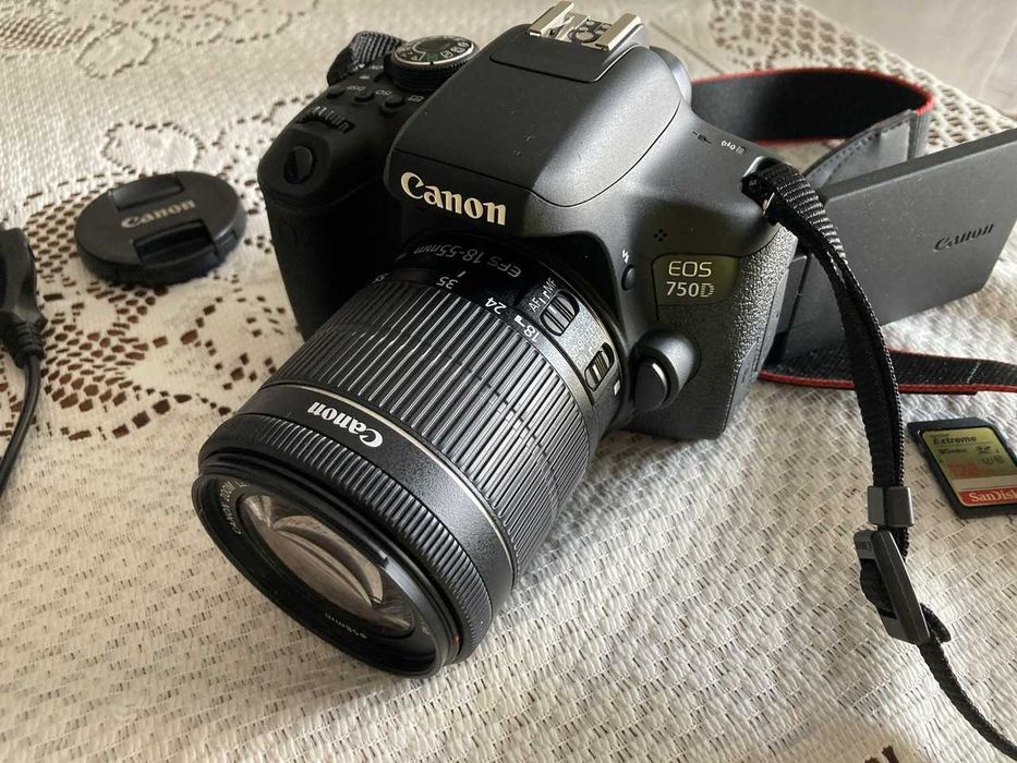Vendo Canon EOS 750D com objectiva EF-S 18-55 IS STM Kit
