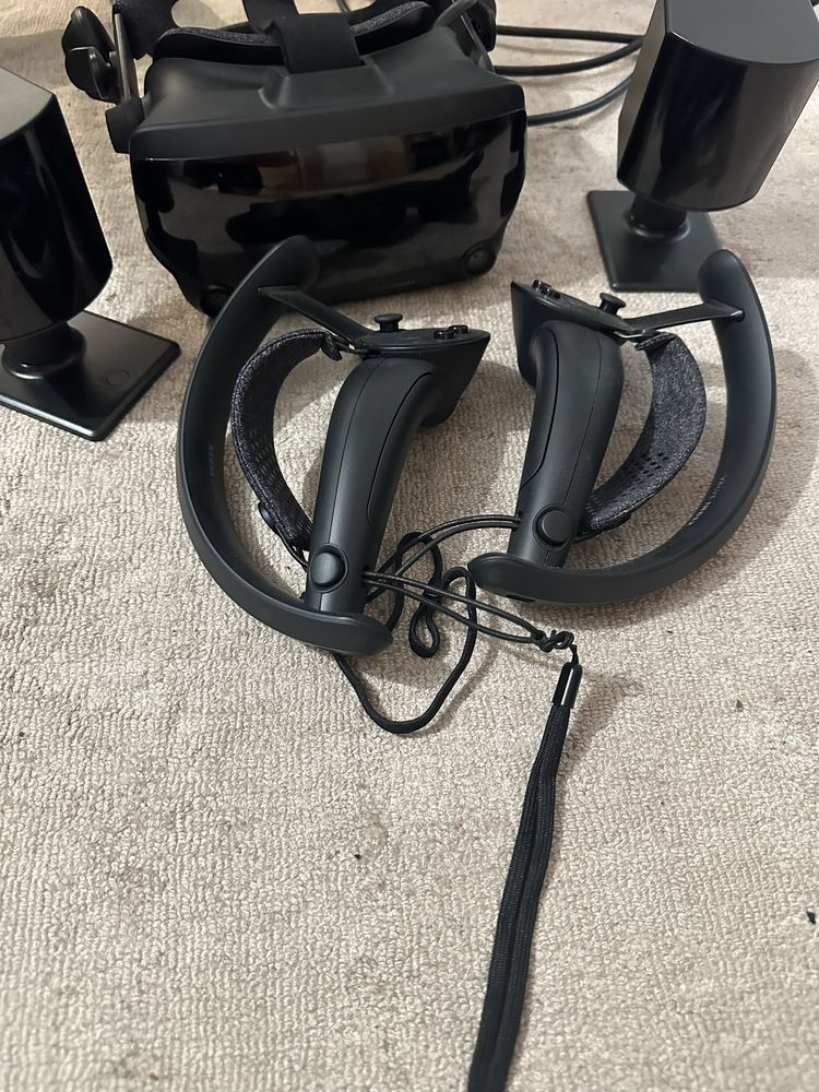 Valve index vr zestaw ( jak nowy)