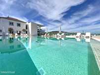 Hotel DD uma  "varanda" para o rio Douro, integrado numa quinta no cor