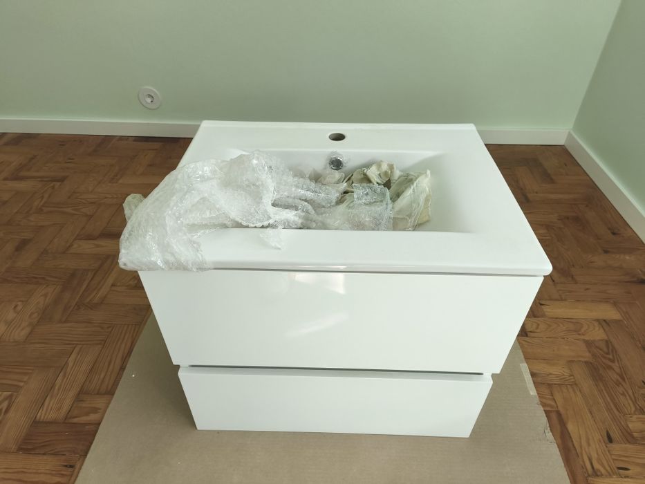 Lavatório WC NOVO com móvel, branco