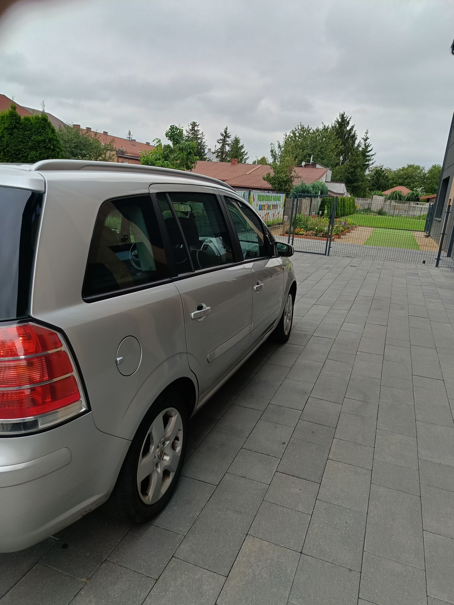 Opel Zafira B 1.8