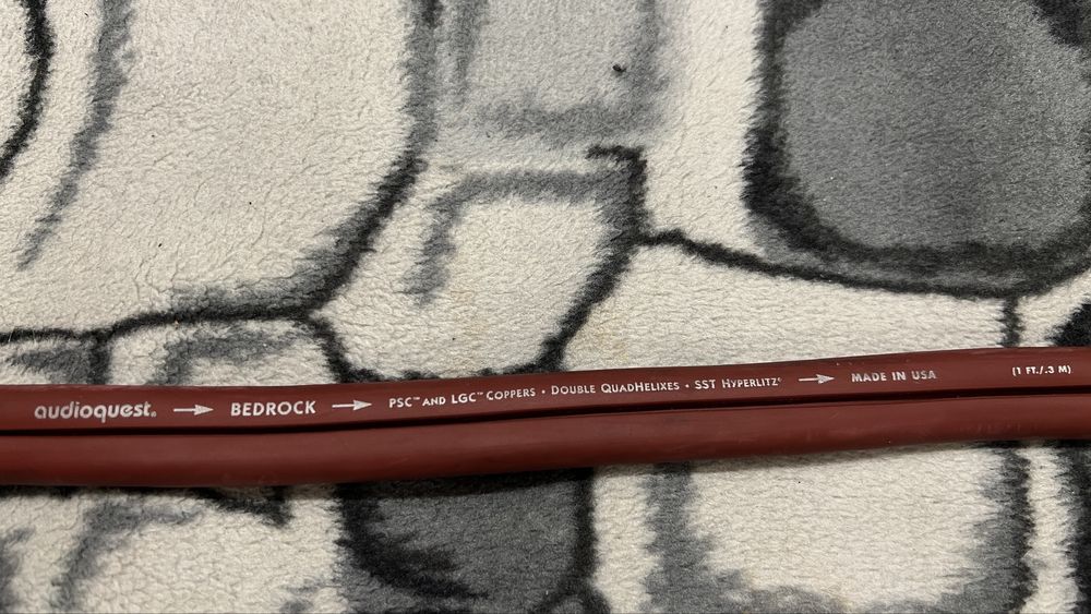 Legendarne kable Głośnikowe Audioquest Bedrock Made in USA Stan BDB