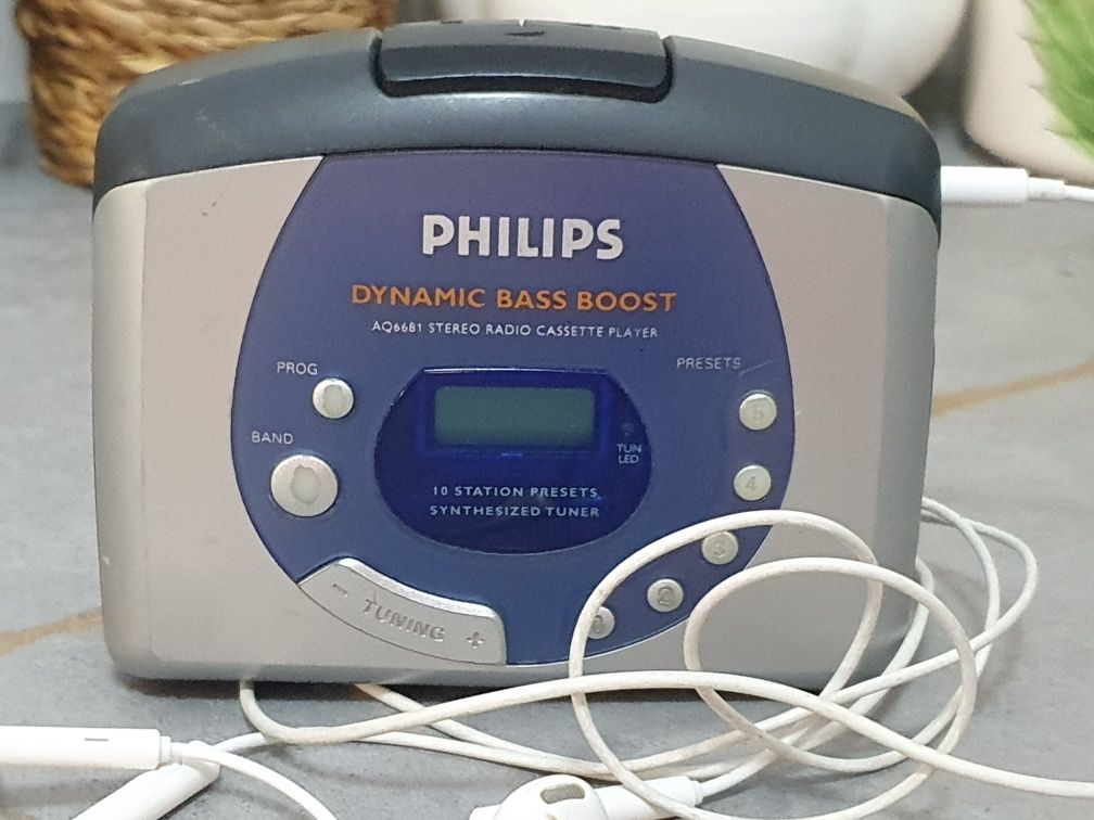 Odtwarzacz przenośny walkman Philips aq6681 z radiem