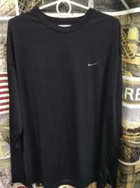 Nike Loose lekka koszulka z długim rękawem z USA