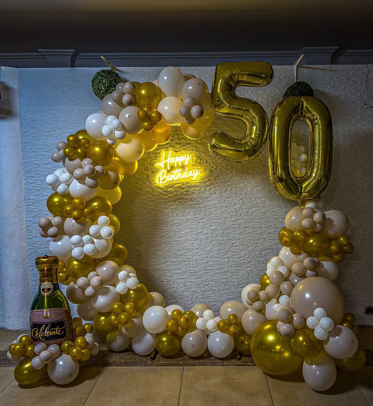 I Komunia Święta Ścianka Dekoracja Balonowa Balony IHS Komunijne NEON