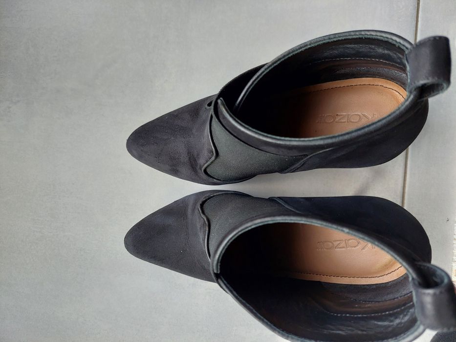 Botki na szpilce Kazar r.39