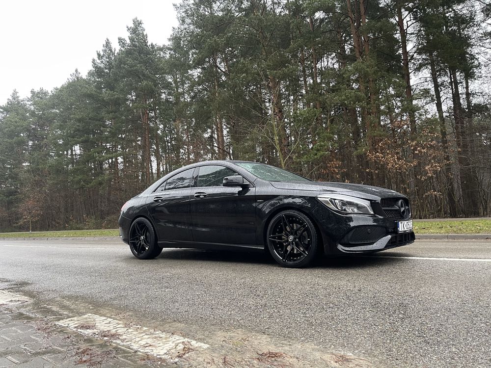 Mercedes cla250 211km czarny pakiet amg lift niski przebieg zapraszam