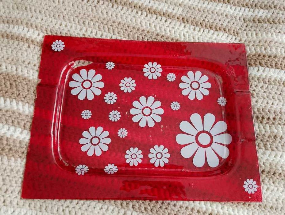 Szklana taca kultowy relikt PRL-u. Lata 70- te XX wieku