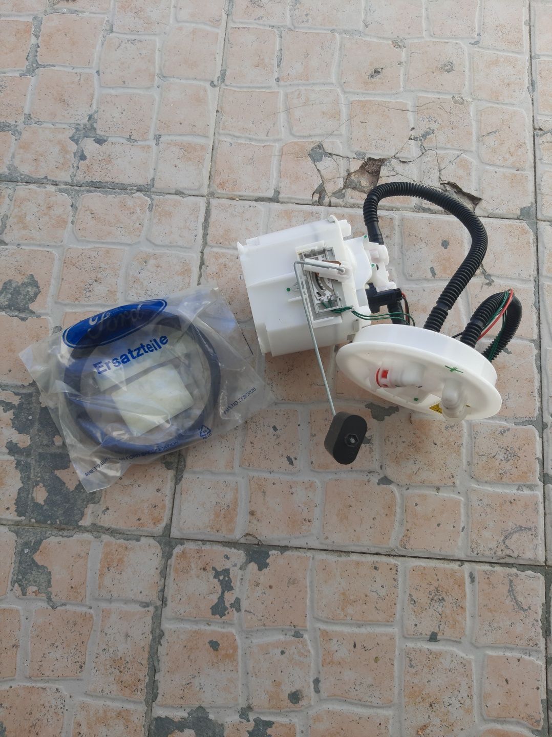 Bomba e boia combustivel nova para focus 1.6 station ano 2000