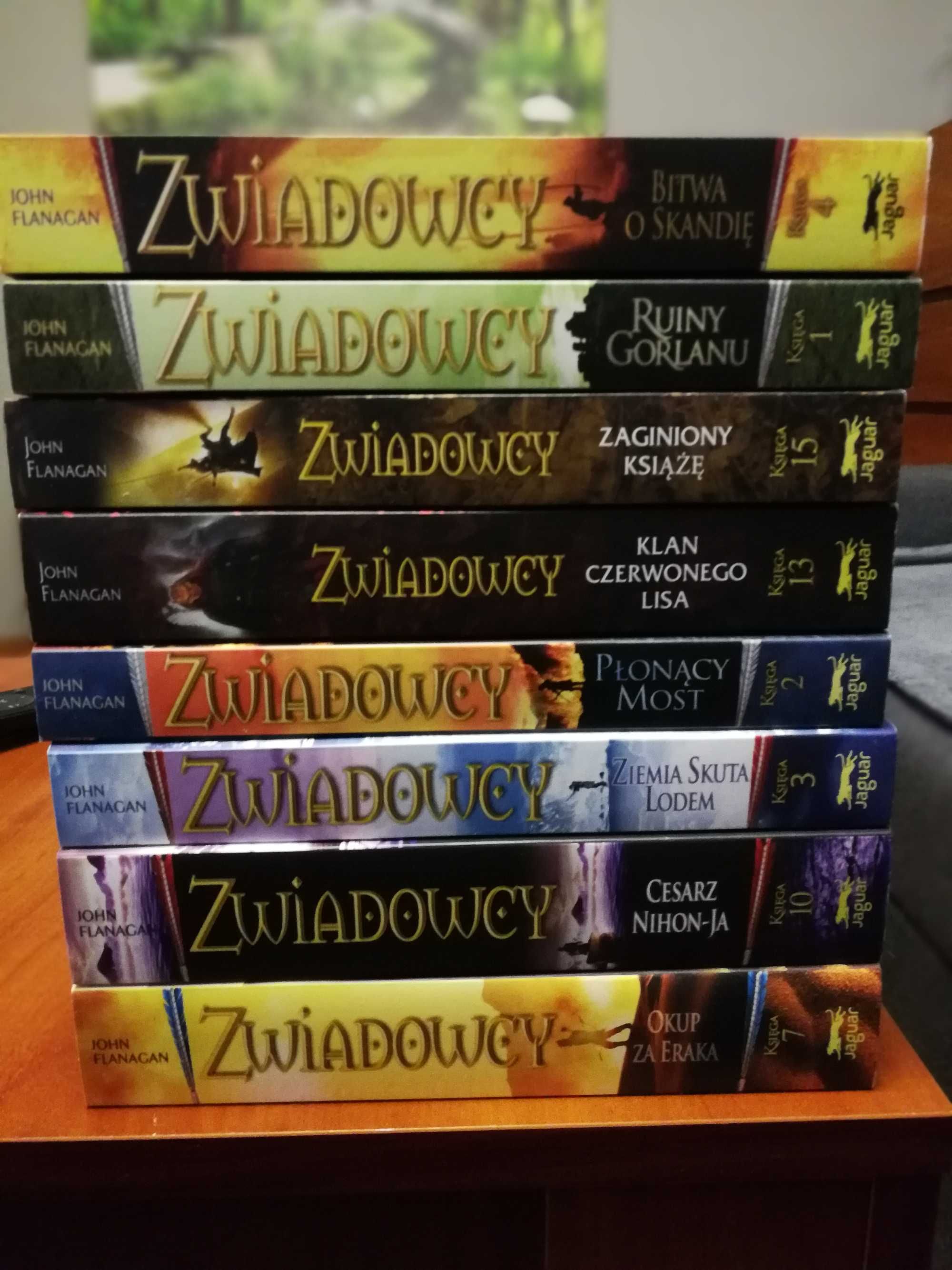Zwiadowcy. John Flanagan. 15  tomów.