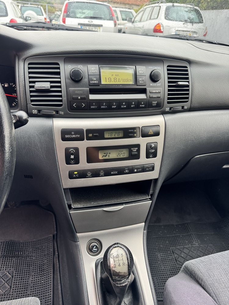 Toyota Corolla 1.4i 97CV