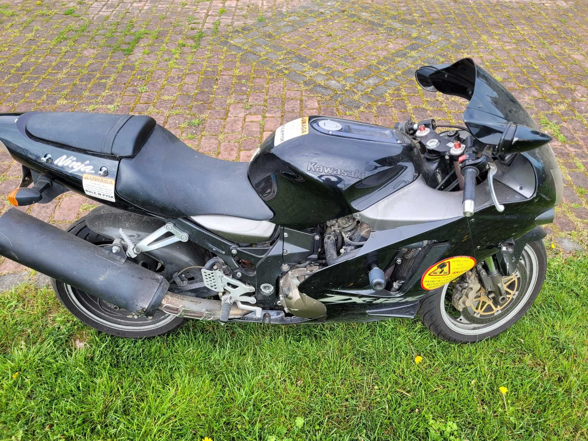 Kawasaki Ninja - ZX 1200 B2H