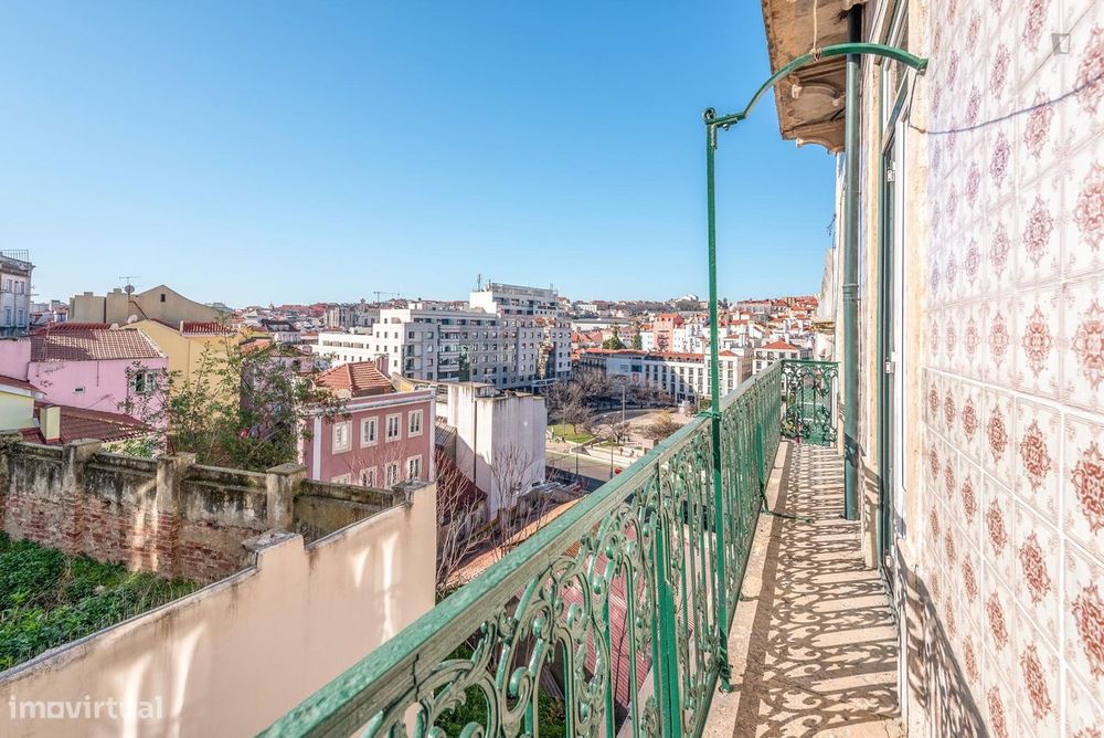 453527 - Quarto com cama de casal, com varanda...