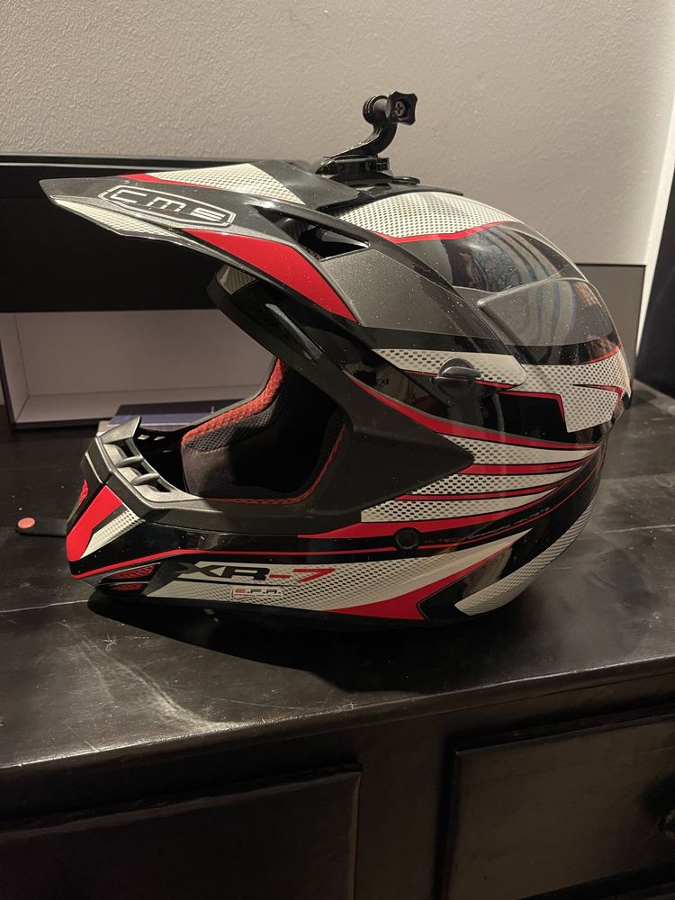 Vendo capacete Cms