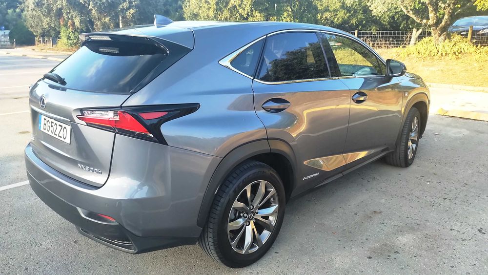 Lexus NX 300h F Sport híbrido 4WD + GPL
