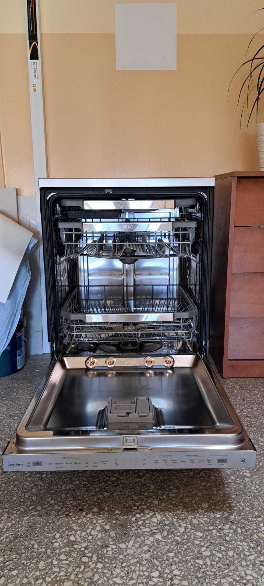 Zmywarka wolnostojąca parowa LG DF425HSS 
Wymiary
598 x 845 x 600 mm