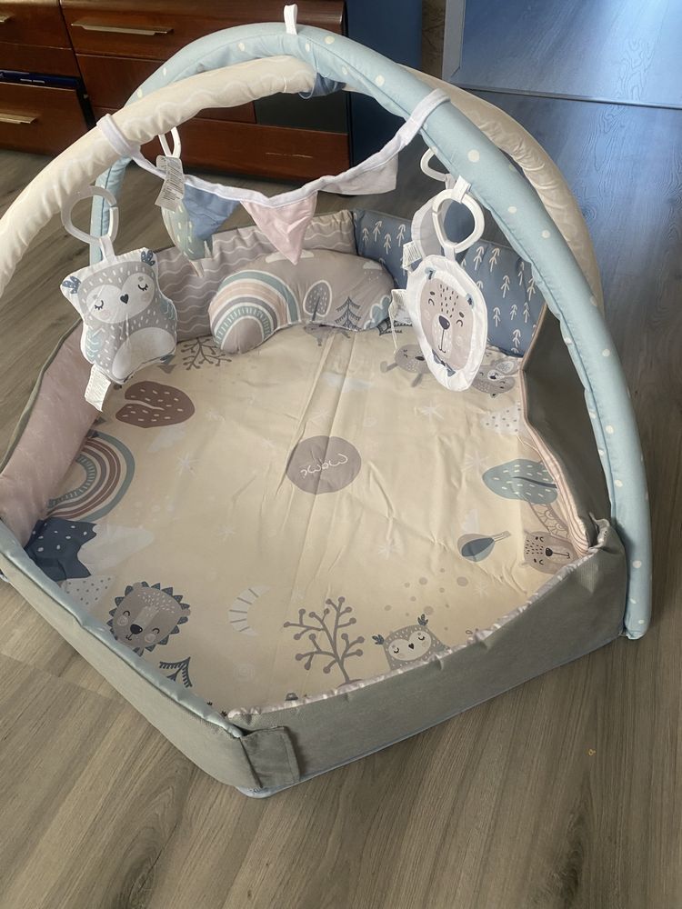 Mata edukacyjna Momi pastel