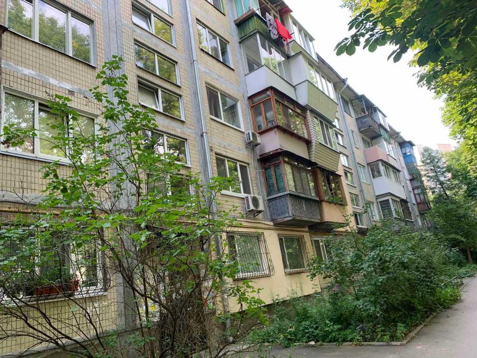 Сдам 2к,Шевченківський р-н,Нивки,Стеценко 9(Інтернаціональна площа)