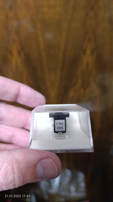 Електропрогравач (проиграватель пластинок) Estonia 010 Стерео