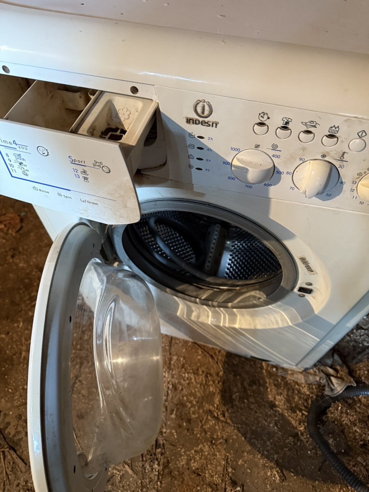 Продаж пральної машини indesit WISL105X