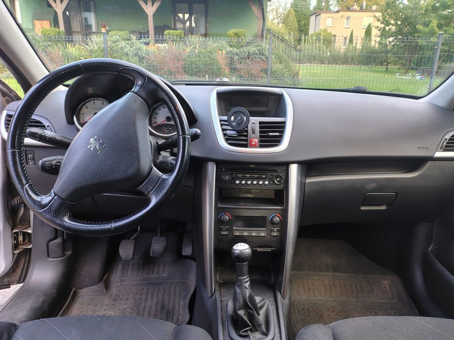 Sprzedam Peugeot 207