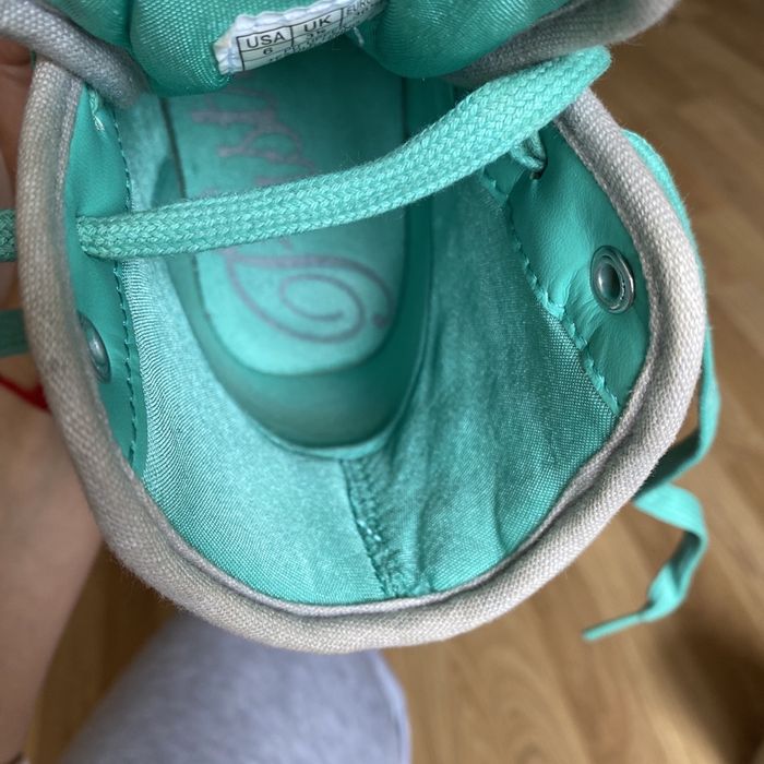 Кроссовки хайтопы из USA оригинальные сникерсы